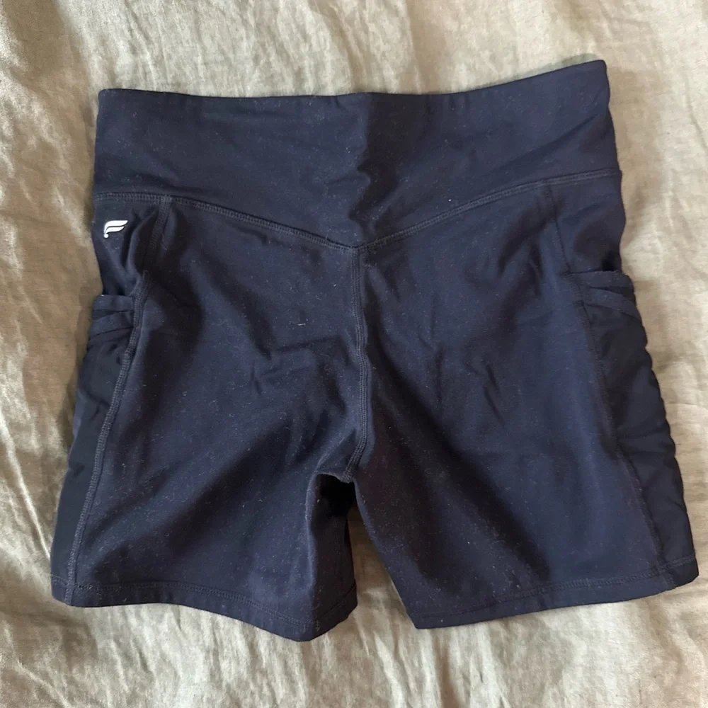 Fabletics High-Waist Black 4” Performance Shorts